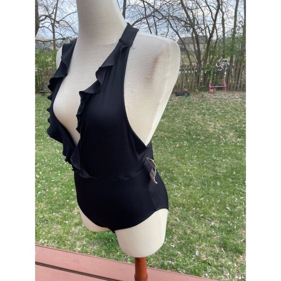 Black Ruffled Deep V-Neck Bodysuit With Ribbed Texture - Picture 3 of 10